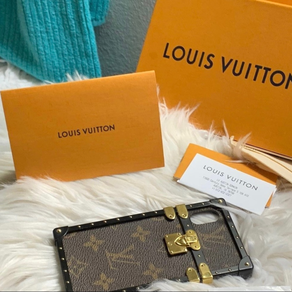 ✨🥀✨ LV iPhone Trunk Case X/XS 10 - Picture 9 of 13